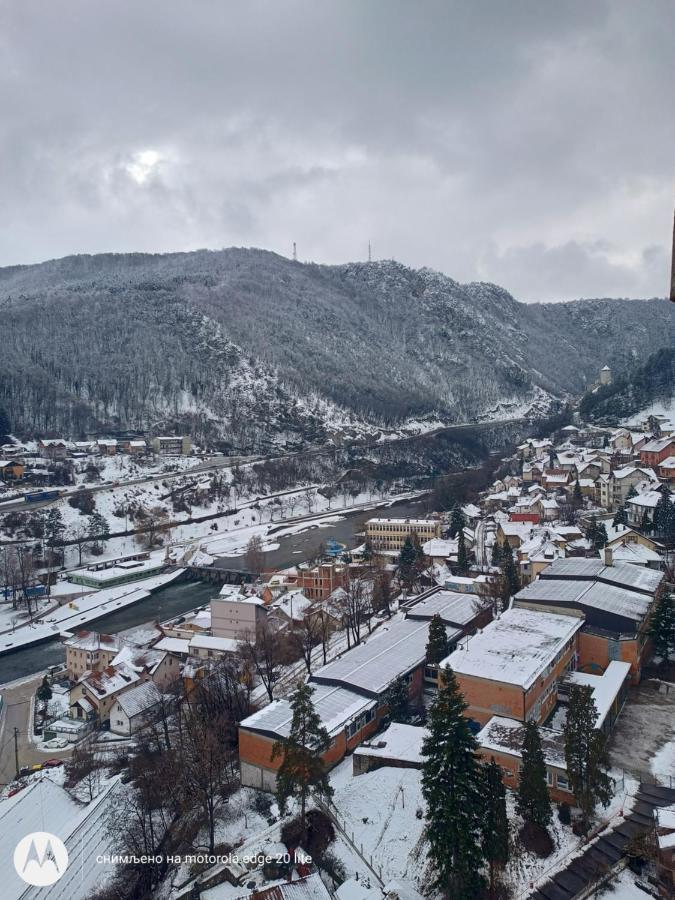 Stan Na Dan Im Daire Užice Dış mekan fotoğraf