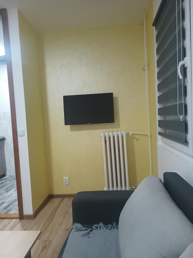 Stan Na Dan Im Daire Užice Dış mekan fotoğraf