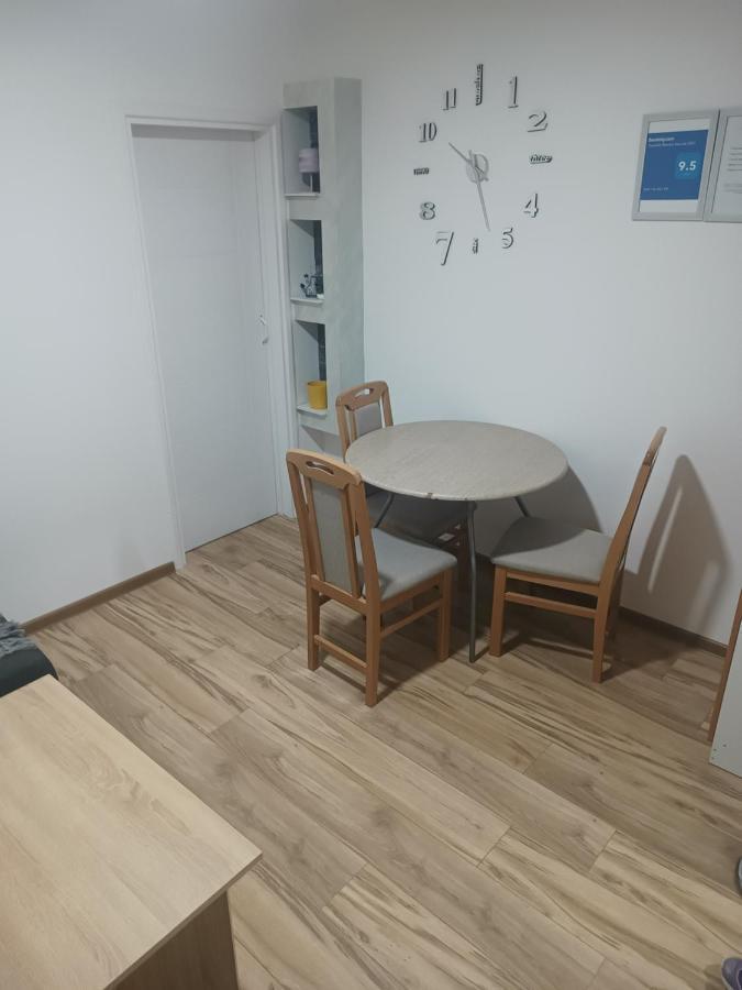 Stan Na Dan Im Daire Užice Dış mekan fotoğraf