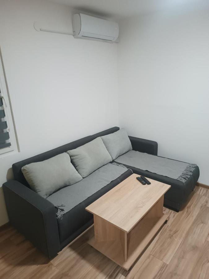 Stan Na Dan Im Daire Užice Dış mekan fotoğraf