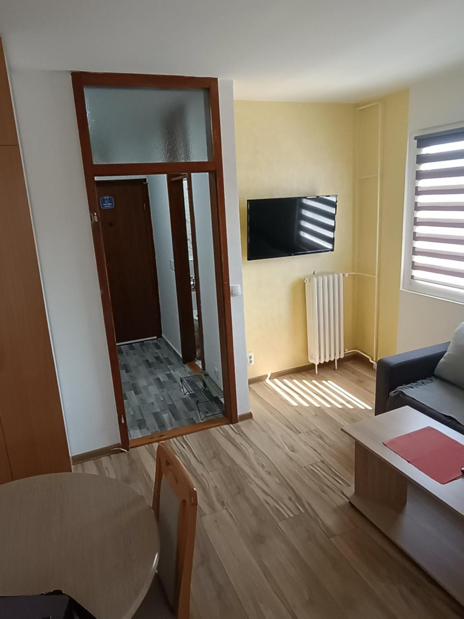 Stan Na Dan Im Daire Užice Dış mekan fotoğraf